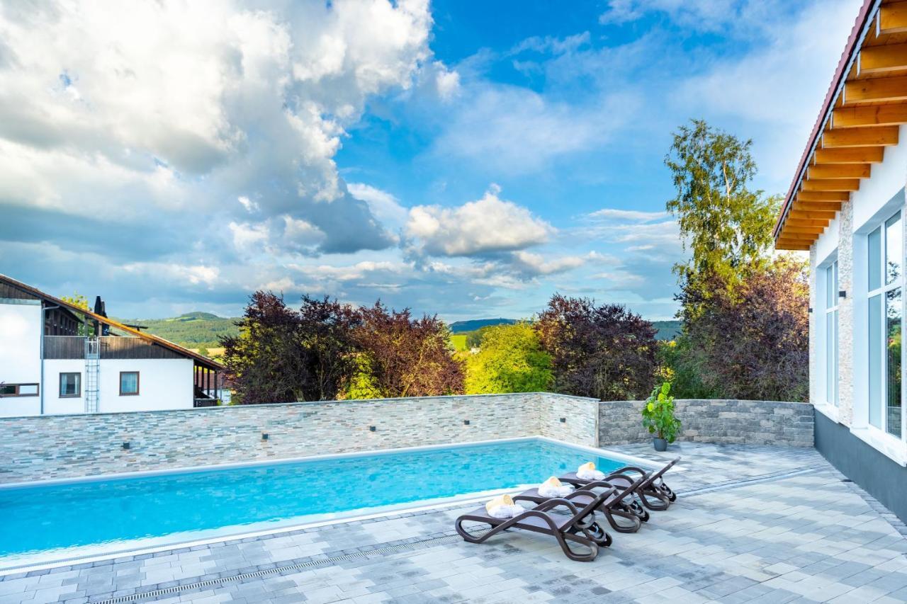 Dipperz Hotel Rhoen Residence מראה חיצוני תמונה