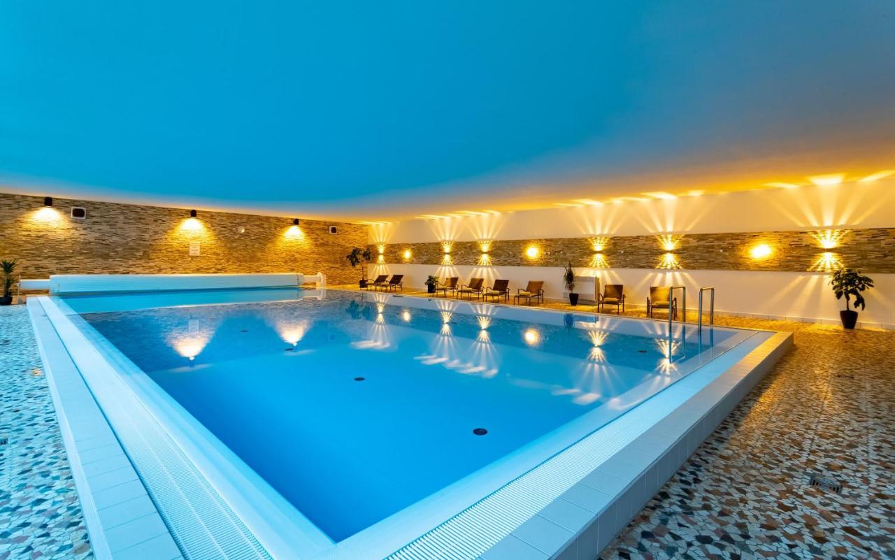 Dipperz Hotel Rhoen Residence מראה חיצוני תמונה