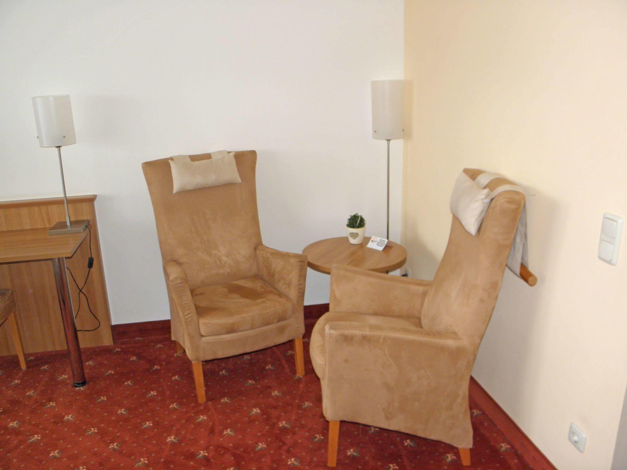 Dipperz Hotel Rhoen Residence מראה חיצוני תמונה